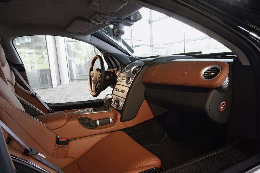  Mercedes-Benz SLR McLaren 2003 года  (фото 8 из 319)